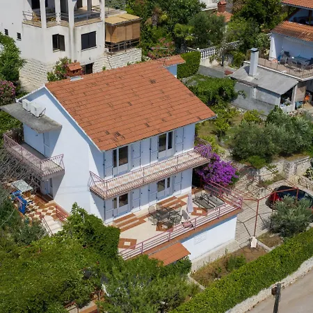 Holiday home Prana *